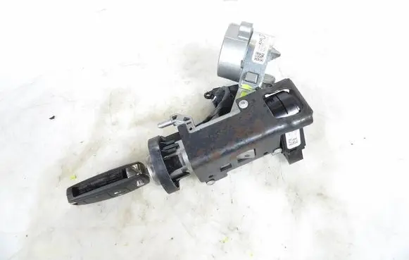 Opel Corsa E Ignition lock 13496349