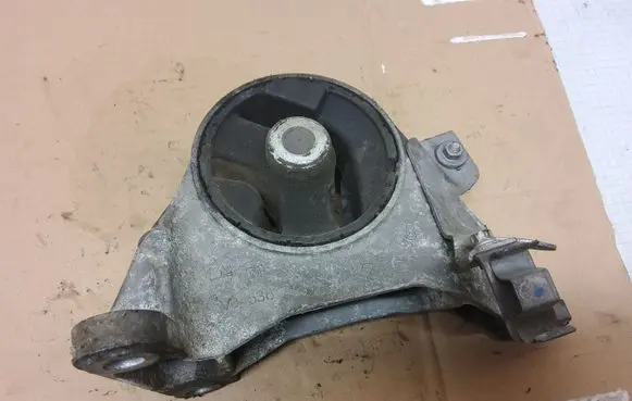 Opel Vectra C Gearbox mount V04636