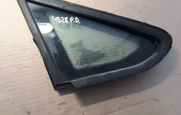 Opel Astra G Front door vent window glass four-door E143R001564 43R001564 7N0045412B