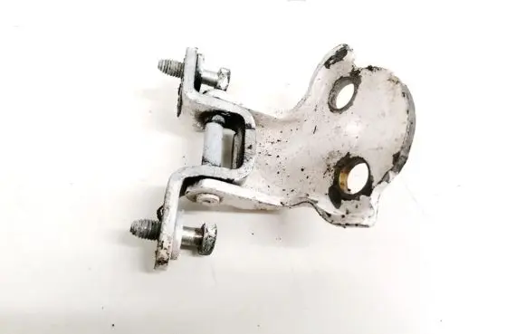 Mitsubishi Carisma Rear door lower hinge