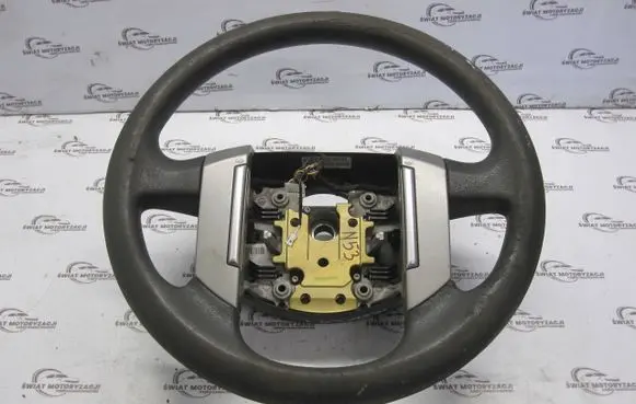 Land Rover Discovery 3 - LR3 Steering wheel buttons/switches QTB501990PVJ 8H22-13D767-DA 8H22-13D767-AA