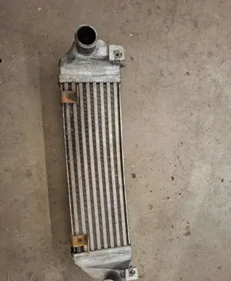 Chrysler PT Cruiser Intercooler radiator P880856U 80162 880866U