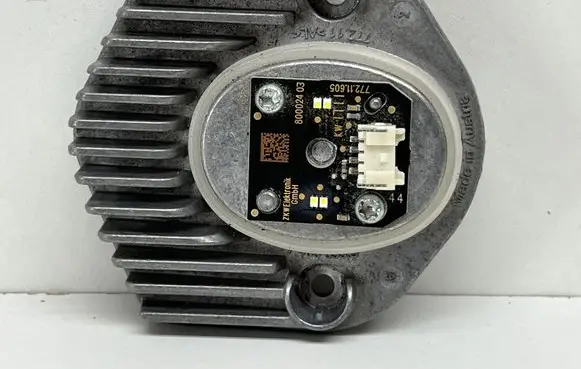 BMW 7 G11 G12 LED ballast control module 7408699