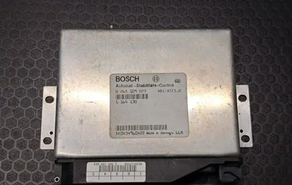 BMW 5 E39 ABS control unit/module 0265109023