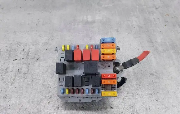Alfa Romeo 159 Fuse box set 50510968