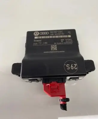 Volkswagen Touran I Gateway control module 1K0907530E 1K0907951