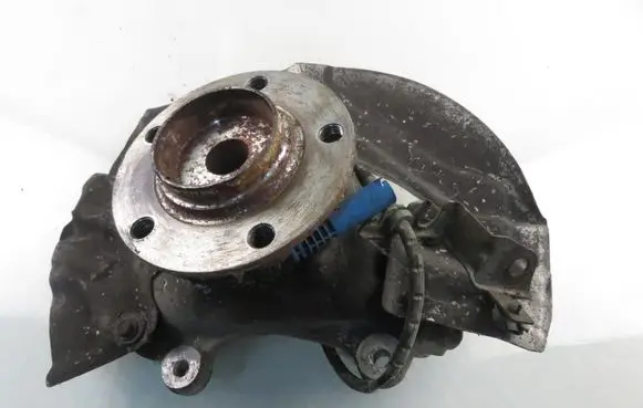 BMW 7 E65 E66 Front wheel hub spindle knuckle