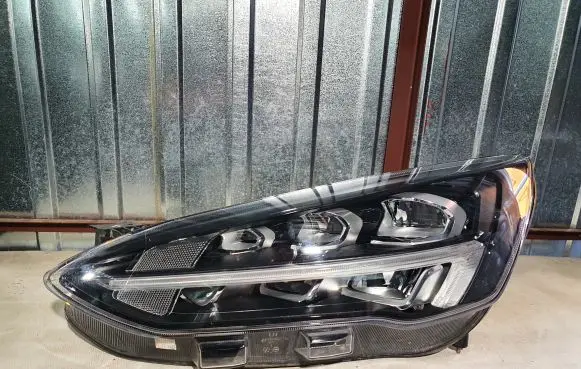 Ford Focus Headlight/headlamp MX7B13E015EB