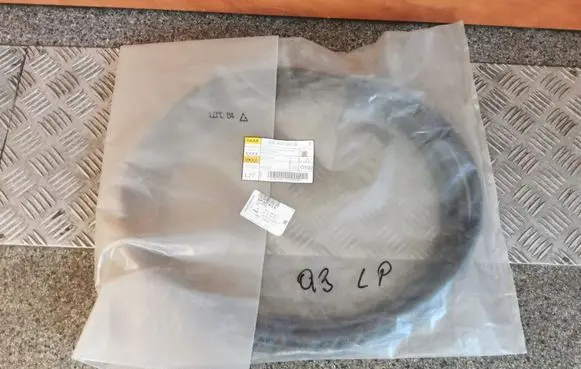 Audi Q3 F3 Rubber seal loading door 83F837911