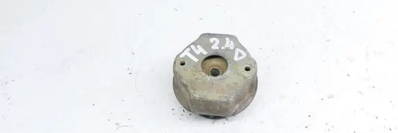 Volkswagen Multivan T4 Engine mount bracket 701199201