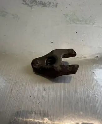 Citroen C4 Grand Picasso Fuel Injector clamp holder 