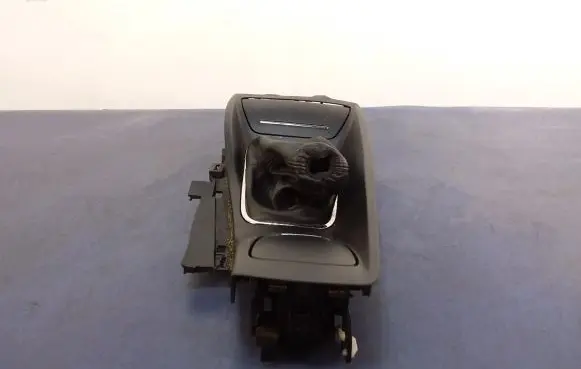 Citroen C5 Center console 9682457677