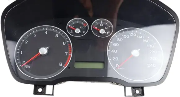 Speedometer (instrument cluster)