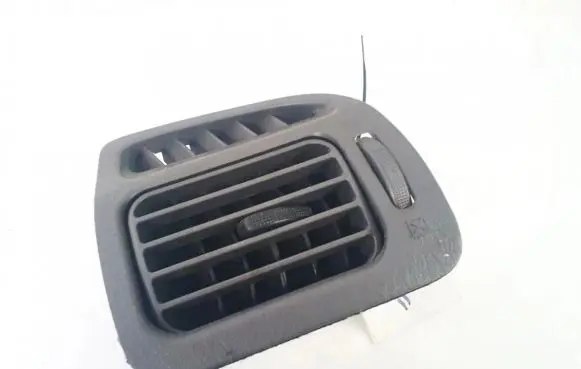 Mazda 626 Dash center air vent grill