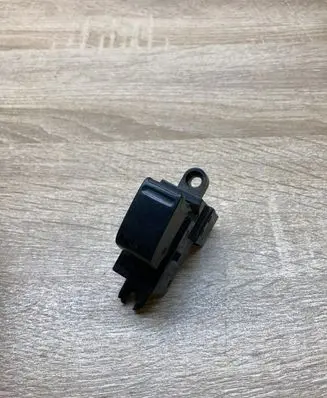 Nissan Primera Electric window control switch 25411AV600