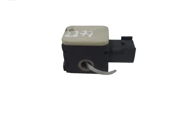 Hyundai Santa Fe Airbag deployment crash/impact sensor 9592028000 04070105