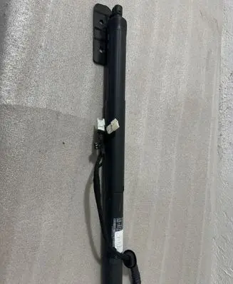 BMW X5 F15 Tailgate/trunk strut/damper 7449810 18202210