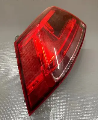 Volkswagen Golf VII Rear/tail lights 5GM945095B 00187164 2VA01197705