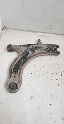 Volkswagen Golf IV Front lower control arm/wishbone 
