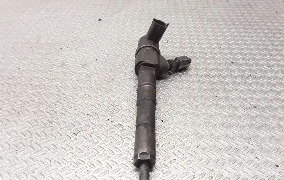 Opel Vectra C Fuel injector 0445110159