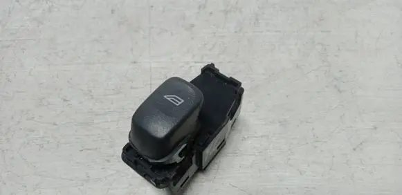 Volvo XC70 Electric window control switch 9472275