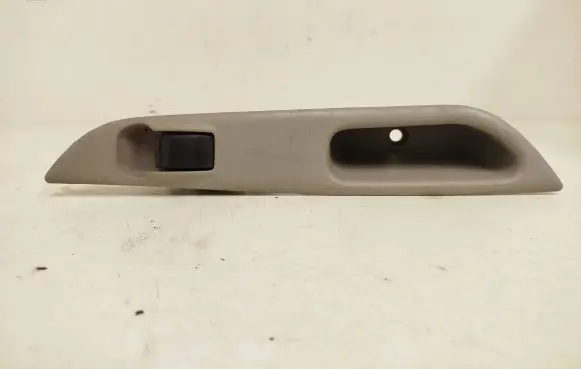 Nissan Almera Tino Electric window control switch 82961 BU00073