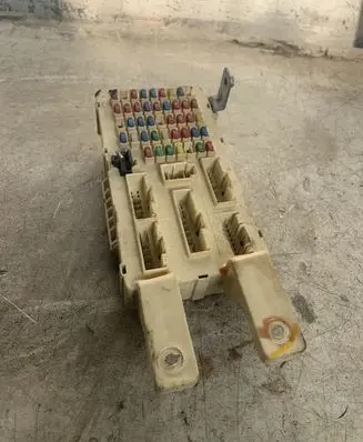 Hyundai Santa Fe Fuse module 919502B200