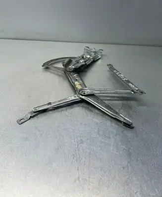 Ford C-MAX I Front door window regulator with motor A337013132221