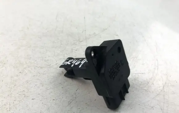 Toyota Yaris Mass air flow meter 2220422010