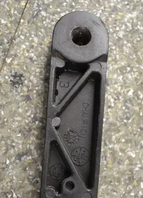 Volkswagen PASSAT B6 Front wiper blade arm 3C1955410B