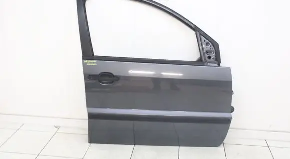 Ford Fusion Rear door