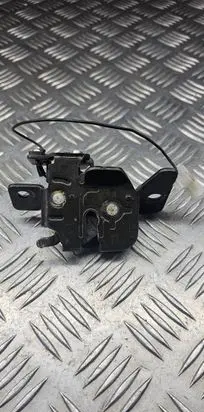 Mazda 323 Tailgate/trunk/boot lock/catch/latch 5K15