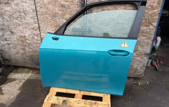 Volkswagen ID.3 Front door