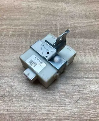 Toyota Avensis T250 Door control unit/module 8974105070 LHD