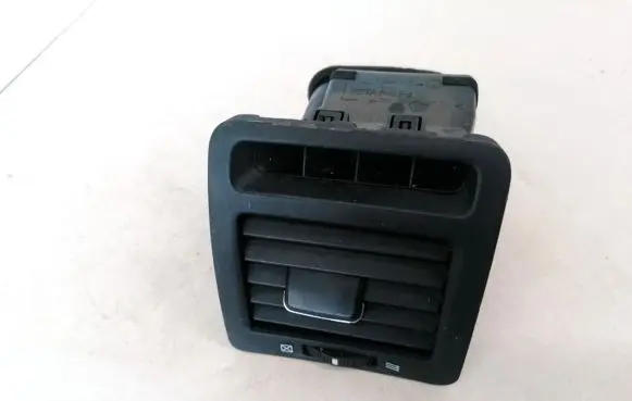 Dash center air vent grill