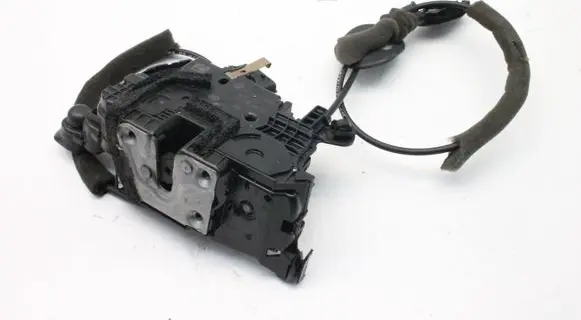 Renault Captur Coupe door lock (next to the handle) 805037243R