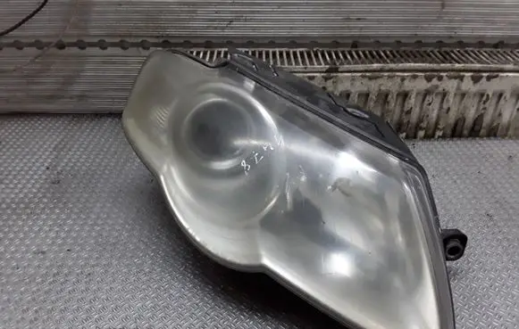 Volkswagen PASSAT B6 Headlight/headlamp 3C0941006Q
