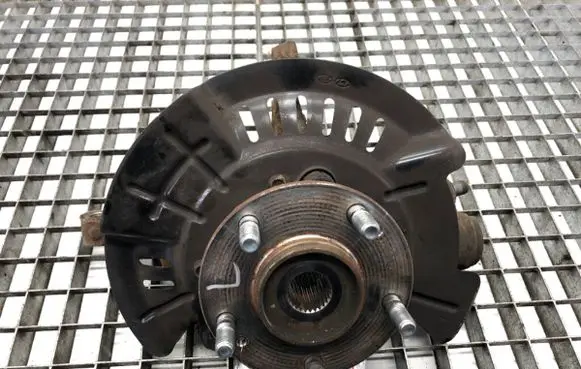 Hyundai Kona I Front wheel hub spindle knuckle 
