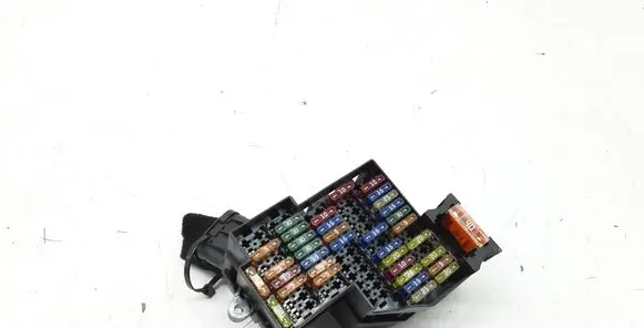 Porsche Cayenne (9PA) Fuse module 7L0941828