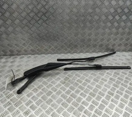 Mercedes-Benz E W213 Windshield/front glass wiper blade A2058240219 A2138200444