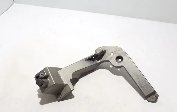 Volvo XC40 Headlight/headlamp mounting bracket 32234761