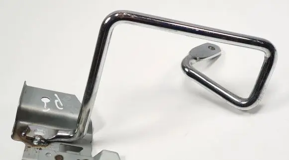Infiniti FX Radiator mount bracket
