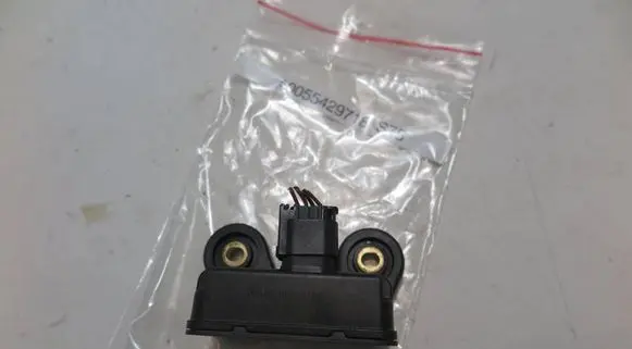 Mercedes-Benz CLK A209 C209 ESP acceleration yaw rate sensor A0055429718