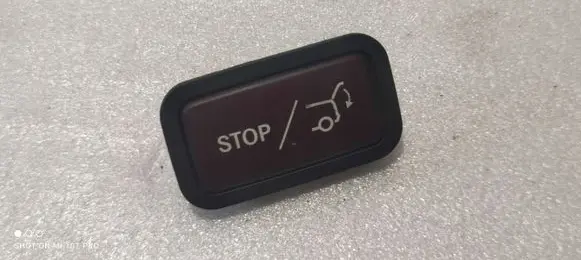 Mercedes-Benz E W212 Tailgate/trunk/boot open switch 2128210651 A2128210651