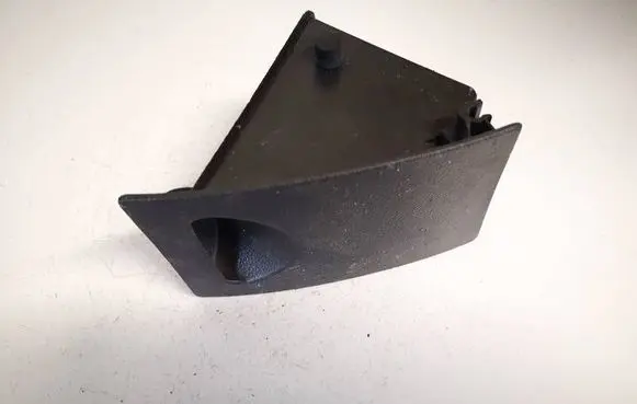 Glove box