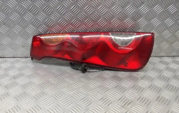 Nissan Note (E11) Rear/tail lights set 
