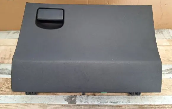 Toyota Yaris Glove box 555500D060