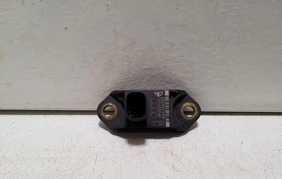 Audi A6 S6 C6 4F Acceleration sensor 4F0907651