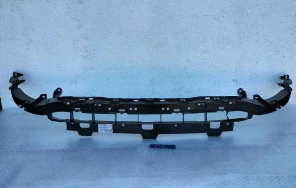 Land Rover Range Rover Evoque L551 Front bumper splitter molding K8D217E778AD