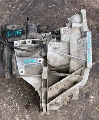Volvo V50 Manual 5 speed gearbox 3M5R7002NF